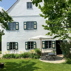 Benefizium - Anno 1713 Apartment Denklingen (Bavaria)