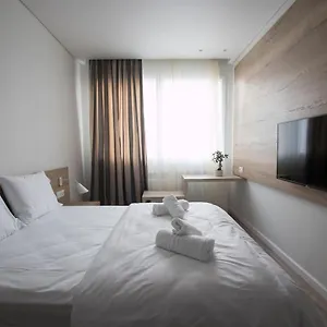 Ornament Suites, Nilie Hospitality Mgmt Apartment Thessaloniki